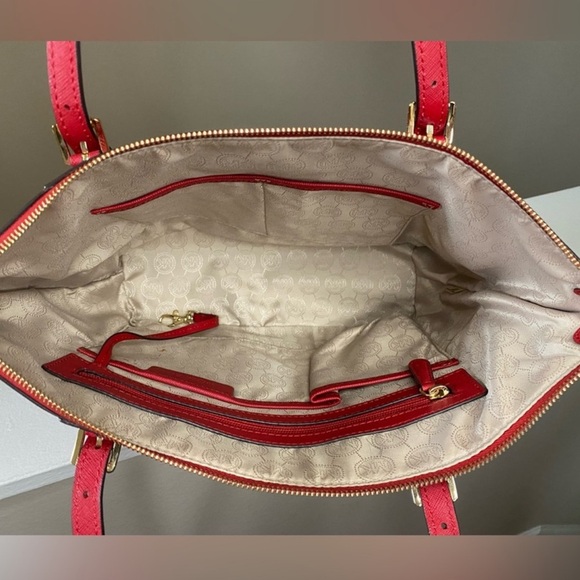 Michael Kors Jet Set Large Crossgrain Red Top-Zip Tote Bag - Picture 5 of 5